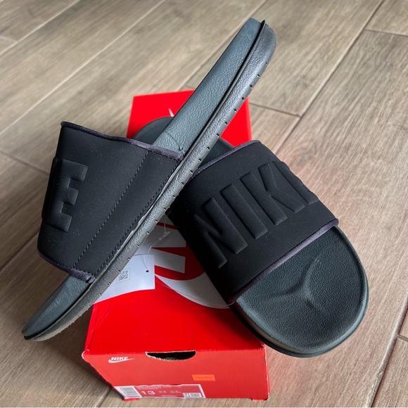 Nike Offcourt Slides - Picture 6 of 11